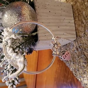 Pandora Minnie Mouse bracelet